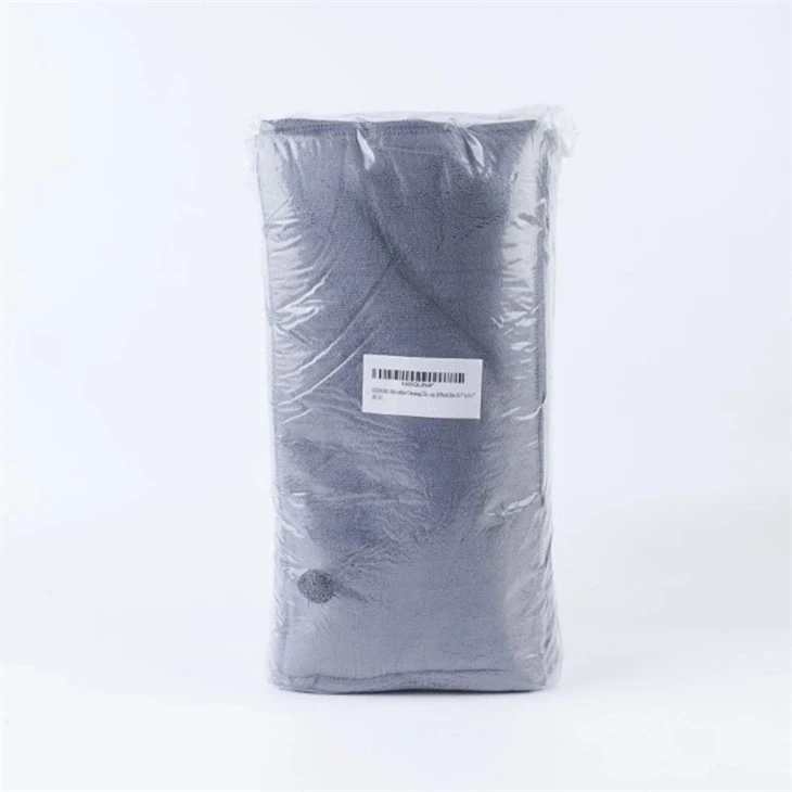 Professional Grade Edgeless Microfiber Detailing Clothing